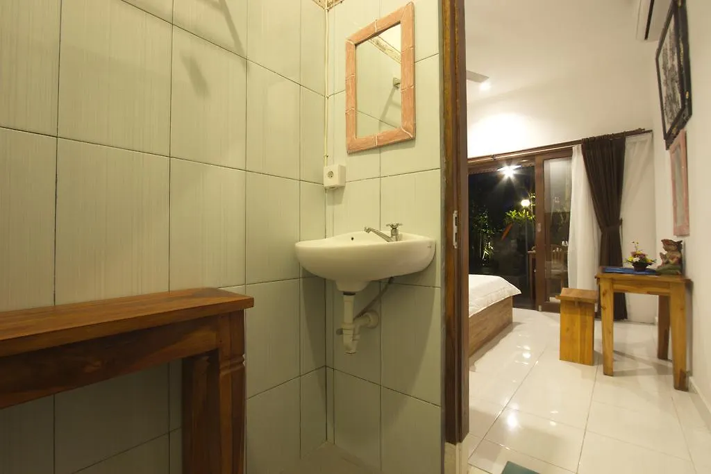 בית הארחה Uma Loris Ubud