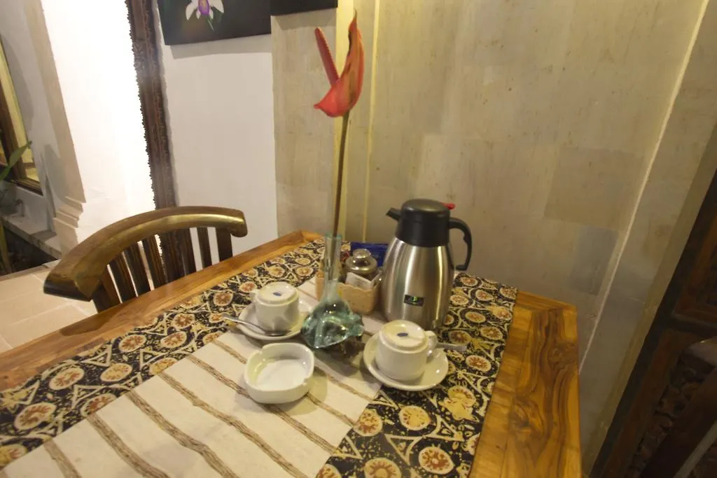 בית הארחה Uma Loris Ubud