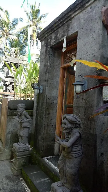 Uma Loris Ubud 3*, אובוד